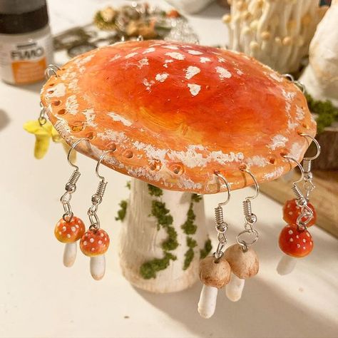 Clay Mushroom Earring Holder, Mushroom Earring Holder, Mushroom Earring, Style In 2023, Polymer Clay Mushroom, Clay Mushroom, Mushroom Crafts, Clay Diy Projects, Mushroom Decor