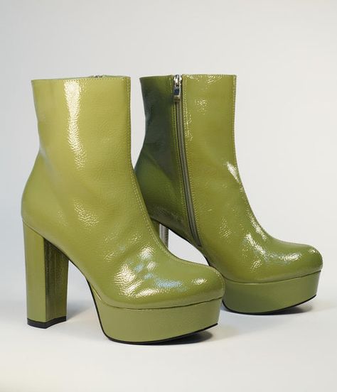 1970 Shoes, 1960s Boots, 1970s Shoes, 1960s Shoes, Green Clothes, Boots Nordstrom, Green Platform, Boost Shoes, Green Boots