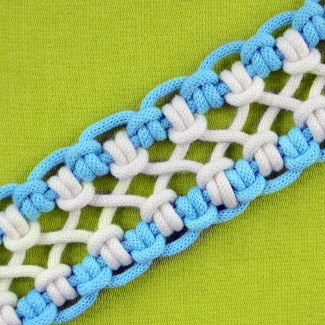 6 Strand Macrame, Macrame School, Make Bracelet, Macrame Tutorials, Chevron Bracelet, Diy Things, Diy Cross, Macrame Patterns Tutorials, Easy Braids