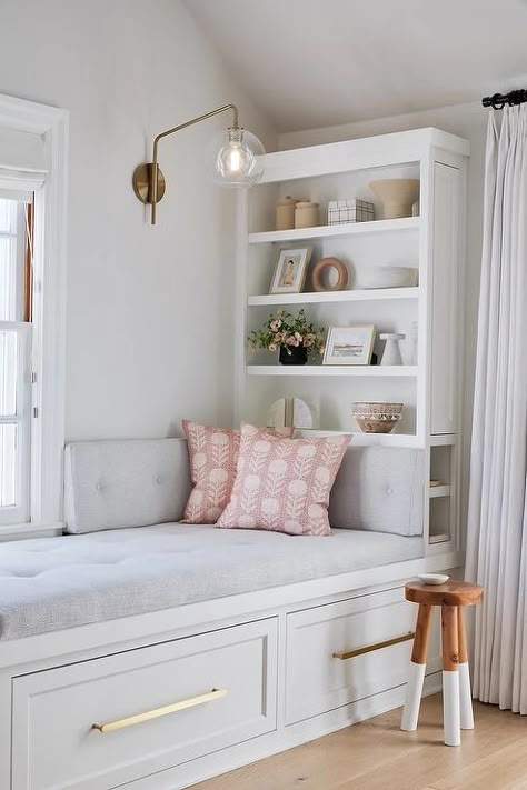 Small Window Seat, Reading Nook Window, Built In Bookcases, Bedroom Window Seat, Built In Daybed, Den Library, Built In Window Seat, Window Seat Design, Window Nook