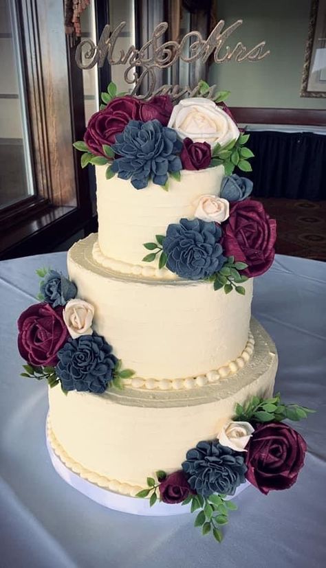 Navy And Wine Wedding Colors Table Settings, Wedding Cakes Maroon And Navy Blue, Navy Blue And Wine Wedding Colors, Navy Blue Burgundy Ivory Wedding, Navy And Red Wedding Colors, Maroon Themed Wedding Cake, Blue And Burgundy Wedding Centerpieces, Navy And Red Wedding Cake, Burgundy And Navy Blue Wedding Centerpieces