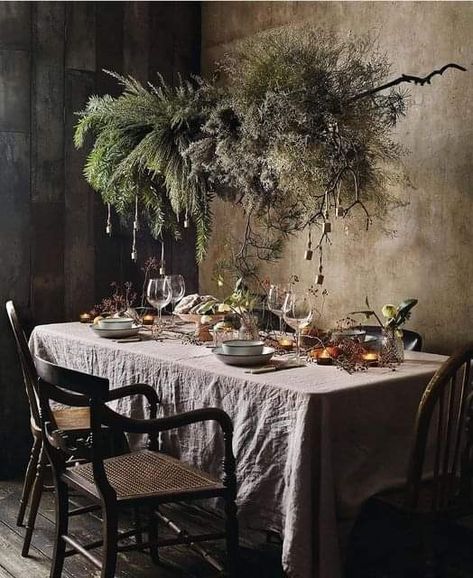 Moody Tablescape, Wooden Table And Chairs, Winter Table, Christmas Tablescapes, Christmas Decor Ideas, Outdoor Party, Christmas Table, Perfect Christmas, Winter Decor