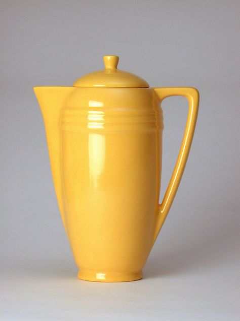 Bauer Pottery Coffee Pot in Bauer Yellow - http://bauerpottery.com/ Ceramic Coffee Pot, Yellow Objects, Yellow Pottery, Percolator Coffee Pot, Bauer Pottery, John Bauer, Chocolate Pot, Vintage Coffee Pot, Silver Teapot