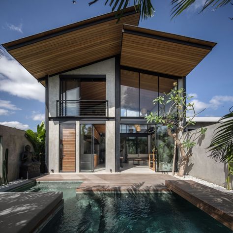 Industrial Glass House, Relaxing House Design Exterior, Loft Architecture Exterior, Exterior Loft House, Modern Industrial House Design Exterior, Small Steel House Design, Small Modern Tropical House Design, Industrial Tropical House, Tropical House Design Philippines