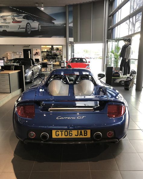 Porsche Carrera GT painted in paint to sample Cobalt Blue  Photo taken by: @horsepower_hunters on Instagram  Owned by: @mrjb29 on Instagram Porsche Carrera Gt Aesthetic, Car Aesthetics, Hyper Cars, Dream Reality, Carrera Gt, Porsche Carrera Gt, Bmw E60, Blue Photo, Hot Wheel