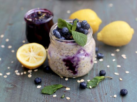 Blueberry Overnight Oats, Quinoa Porridge, Chia Seed Jam, Vegan Overnight Oats, Chia Jam, Chia Seed Pudding, Smoothie Bowls, Cashew Butter, Frozen Blueberries