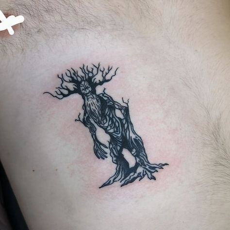 A custom Ent, lord of the rings style...for Dan. One of a kind tattoos to last. No job too obscure 🖤 . . . #lotr #lordoftherings #liverpooltattooartist #tattooartistliverpool #uktta Glamdring Tattoo Lord Of The Rings, Lotr Ent Tattoo, Ent Tattoo Lord Of The Rings, Ent Lord Of The Rings, Lotr Elvish Tattoo, Ent Tattoo, Lord Of The Rings Tattoo Minimalist, Elvish Tattoo, Guardian Tattoo