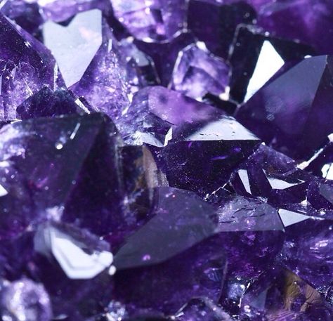 amethyst Spectra Vondergeist, Purple Aesthetics, Pixie Hollow, Oc Board, Dark Purple Aesthetic, Baldur's Gate, Pretty Purple, Purple Crystals, Purple Aesthetic