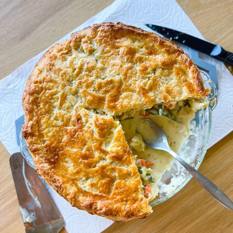 Sourdough Chicken Pot Pie that is Irresistibly Good - Cookiee Club Chicken Pot Pie Sourdough, Sourdough Discard Chicken Pot Pie, Sourdough Pot Pie, Sourdough Chicken Pot Pie, Biscuit Pot Pie, Best Chicken Pot Pie, Sourdough Biscuits, Chicken Pot Pie Filling, Mini Chicken Pot Pies