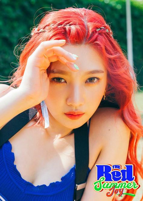 Loving Joy's new hair color. Wish I could pull it off. Another inspired look. Red Velvet Photoshoot, Red Velet, Joy Rv, Kang Seul-gi, E Dawn, Red Velvet Joy, Red Velvet Seulgi, Red Velvet Irene, Peek A Boo