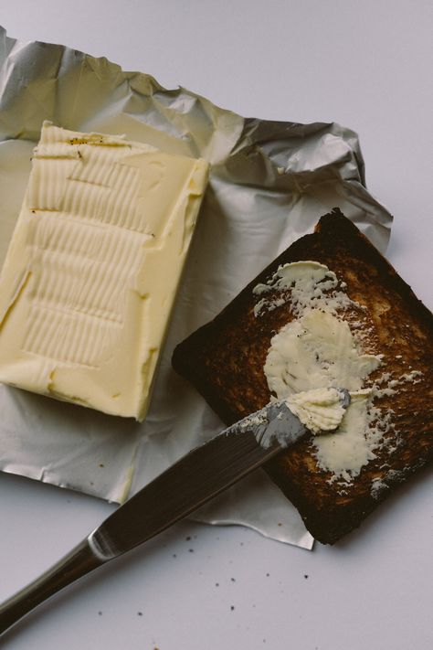 Science Behind Browned Butter — Half Batch Baking Butter Aesthetic, Batch Baking, European Butter, Olive Oil Packaging, Maillard Reaction, Burnt Toast, Baking Science, Xmas 2024, Browned Butter