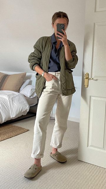 Birkenstock Boston Khaki, Khaki Boston Birkenstock Outfit, Birkenstock Boston Work Outfit, Birkenstock Boston Stone Coin, Khaki Birkenstock Outfit, Birkenstock Boston Style, Khaki Shoes Outfit, Zara Shirt Outfit, Boston Birks Outfit