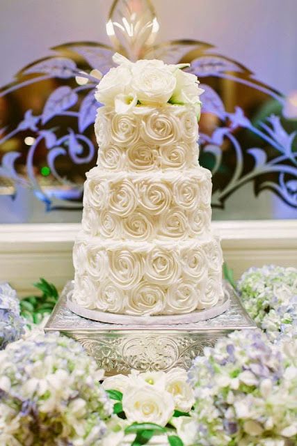 Wedding Cake With Rosettes, Rosette Wedding Cake, Haute Wedding, Rosette Cake Wedding, One Tier Cake, Cake Roses, Tier Cakes, Bride And Groom Cake Toppers, Cake Rack