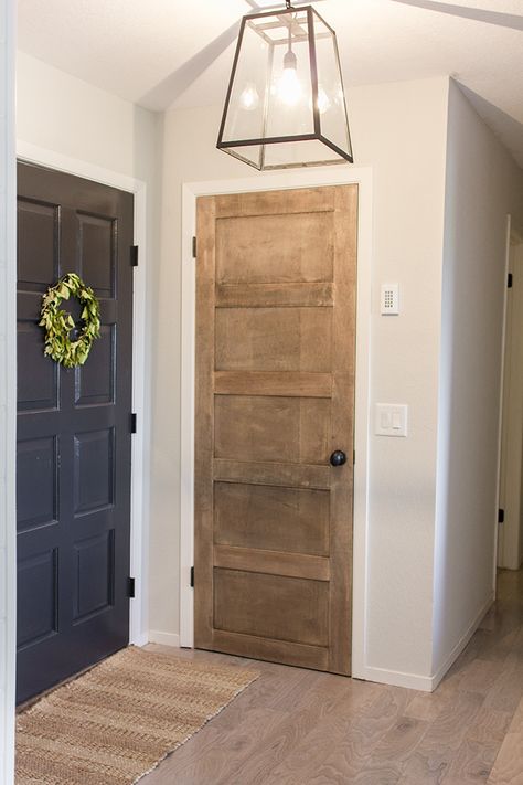 Foyer Update: DIY Salvaged Door Panel Doors Diy, Deur Makeover, 5 Panel Doors, Diy Interior Doors, Hollow Core Doors, Door Diy, Wooden Doors Interior, Interior Wood Doors, Oak Doors