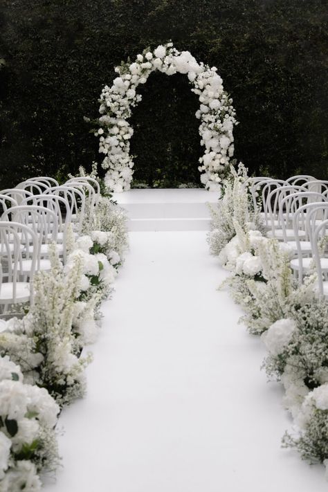 A Romantic Wedding in Waiheke Island, New Zealand - Style Guide The Lane White Wedding Arch, Black And White Wedding Theme, Garden Wedding Reception, Waiheke Island, Dream Wedding Decorations, Aisle Flowers, White Wedding Theme, Garden Weddings Ceremony, Reception Tables