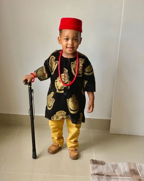 African Dress For Kids, Isi Agu, Cloth Styles, Side Purse, Fashion Outfits Casual, Nigerian Culture, Black Kids Fashion, Independence Day Celebration, Best Aesthetic