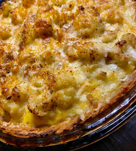 Cauliflower-Cheese Pie with Grated Potato Crust - Blythes Blog Cauliflower Pie, Quiche With Potato Crust, Cheese And Potato Pie, Cheese Pie Recipe, Potato Crust, Casserole Side Dishes, Cauliflower Potatoes, Raw Potato, Grated Potato