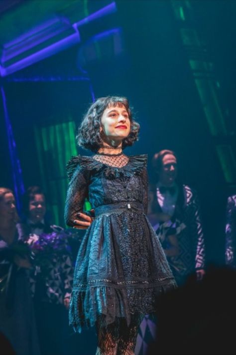 Lydia Beetlejuice Broadway, Lydia Deetz Broadway, Dream Roles Theatre, Beetlejuice Musical Aesthetic, Lydia Beetlejuice Musical, Lydia Deetz Musical, Musical Beetlejuice, Broadway Musicals Costumes, Musical Theatre Aesthetic