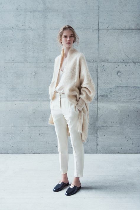 Dress Knitting, Knitting Dress, Outfit White, Minimal Chic, Work Outfits Women, Beige Sweater, 가을 패션, Dress Outfit, Fashion Mode