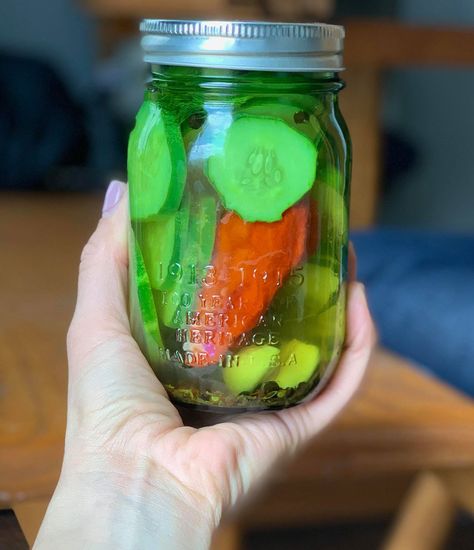 Spicy pickles for everyone! It's a jar packed with cucumbers, tasty seasonings, garlic and a gnarly ghost pepper. Good in the fridge for months after creation. Canning Ghost Peppers, Ghost Pepper Jelly, Ghost Pepper Pickles, Hot Sauce Recipe Ghost Pepper, Fermented Peppers Hot Sauces, How To Make Ghosts, Hot Pepper Recipes, Pepper Relish, Cucumber Dill