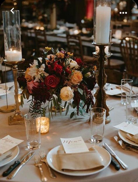 Fall Wedding Table Scapes Ideas, Centerpieces Wedding Fall Colors, Wedding Fall Table Centerpieces, Romance Theme Wedding, Mixed Centerpieces Wedding, November Wedding Table Decorations, Romantic Fall Wedding Florals, Glamorous Fall Wedding, Wedding Centerpieces Not Flowers