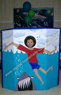 My Homemade Shark Photo Prop: My son decided he wanted to have an underwater shark attack birthday party for his fifth birthday. I took the idea and ran with it. First: I made homemade Shark Photo Booth, Photo Booth Diy, Underwater Birthday, Booth Diy, Underwater Party, Face Cut Out, Shark Photos, Ocean Birthday, Fishing Party