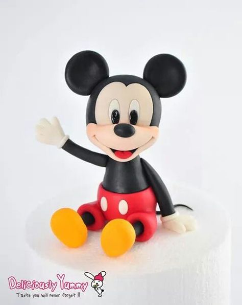 Lil mickey mouse topper Cupcakes Decoration Disney, Mickey Mouse Cake Topper, Mouse Cake Topper, Mickey And Minnie Cake, Fiesta Mickey Mouse, Mickey Cakes, Minnie Cake, Doughnut Cake, Mickey Mouse Cake