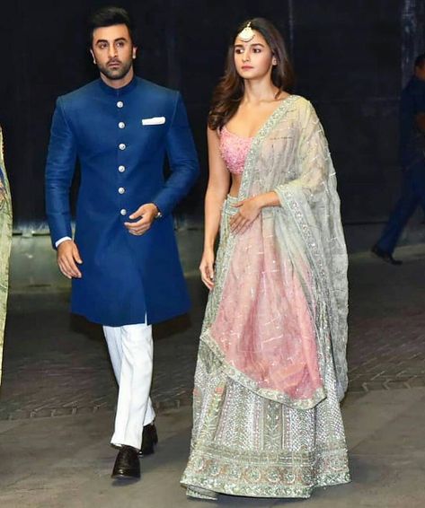 Ranbir Kapoor Wedding Outfit, Ranbir Kapoor Traditional Wear, Tikka Hairstyle, Engagement Dress For Groom, Groom Collection, Bhai Bhai, Family Icon, Pre Engagement, Wedding Kurta For Men