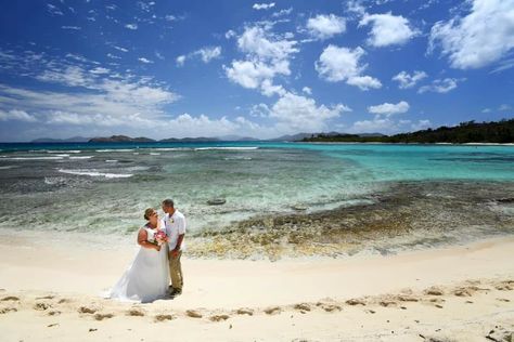 Usvi Wedding, Natural Hair Ideas, Virgin Islands Wedding, Culebra Island, Natural Hair Bride, Wedding Themes Fall, Best Wedding Photography, Best Wedding Hairstyles, Wedding Planning Services