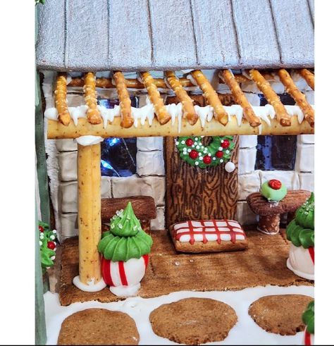 Gingerbread Treehouse, Graham Cracker House, Gingerbread House Ideas, Cool Gingerbread Houses, Gingerbread House Parties, Gingerbread House Designs, The Best Dessert, Gingerbread House Decorations, Customer Gifts