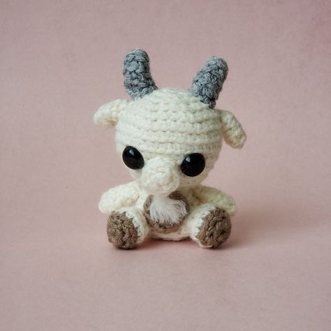 Goat Goat Gifts Ideas, Goat Puppet, Goat Amigurumi, Goat Crochet, Goat Stuffed Animal, Crochet Goat, Goat Ideas, Sculpt Ideas, Mini Goats