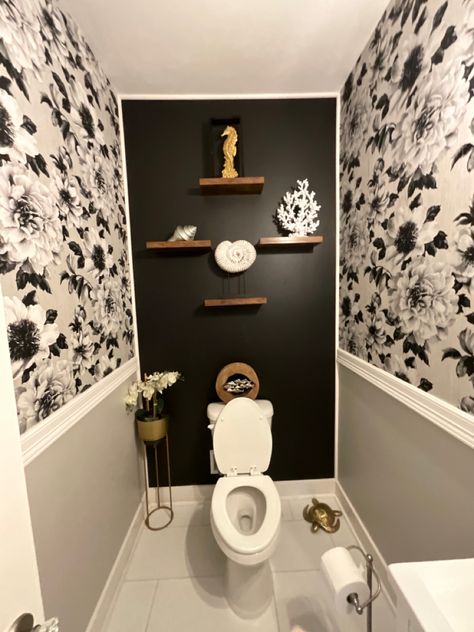 Edgy Half Bathroom Ideas, Water Closet Ideas Luxe, Toilet Room Wall Ideas, Black Water Closet Bathroom, Fancy Half Bathroom Ideas, Toilet Stall Ideas Master Bath, Black And White Water Closet, Powder Room Theme Ideas, Aesthetic Bathroom Decor Vintage