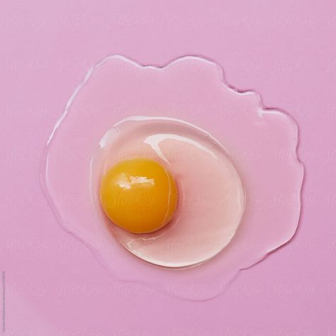 Tilted Uterus, Egg Aesthetic, Cosmic Egg, Fresh Egg, Food Art Photography, Message Of Encouragement, Huevos Fritos, In Vitro Fertilization, Egg Art