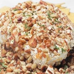 ❤️Blue Cheese Ball - Allrecipes.com - I used an additional 1/2 cup Bleu Cheese and rolled in chopped pecans. Make sure to let it chill at least 8 hours for flavor a to meld. Makes quite a large cheeseball. Recipe easily cut in half. ~ dp Blue Cheese Ball Recipe, Blue Cheese Ball, Kids Soup, Tartiflette Recipe, Cream Cheese Appetizer, Homemade Ham, Cheese Ball Recipe, Mozzarella Chicken, Chicken Sandwiches