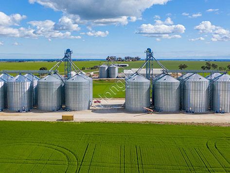 Grain Silo Feed Silo Ideas, Diy Grain Mill, Whole Grain Milling, Grain Store, Grain Mill, John Deere Tractors Farms, Grain Silo, Grain Storage, Farm Layout