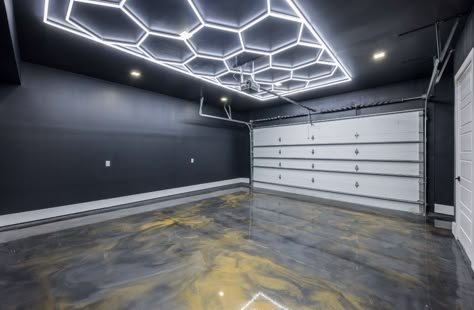 Modern Garage Organization Ideas, Futuristic Garage Design, Garage Aesthetic Car, Underground Luxury Car Garage, Dark Car Garage Aesthetic, Car Warehouse Dream Garage, Garage Design Interior, Garage Renovation, Modern Garage