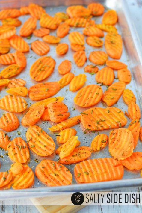 EASY Oven Roasted Carrots Recipe in 20 Minutes or Less! Baked Carrot Chips, Carrot Side Dish, Carrots In Oven, Oven Roasted Carrots, Carrots Side Dish, Carrot Chips, Roasted Carrots Recipe, Carrots Recipe, Baked Carrots