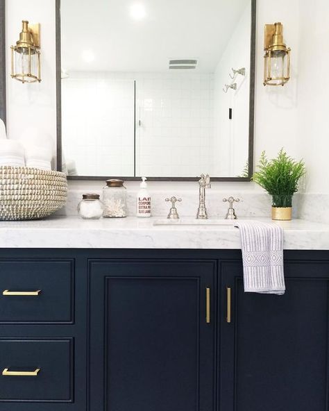 Mixing Metals in the Bathroom 101 - Chris Loves Julia Bathroom Lighting Design, Navy Bathroom, Sinks Bathroom, Blue Vanity, Marble Vanity, Hygiene Products, Rust Oleum, Boho Bathroom, Trendy Bathroom