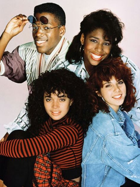 A Different World (1) Dawnn Lewis, Black Sitcoms, Black Tv Shows, The Cosby Show, Lisa Bonet, Black Tv, Bill Cosby, Black Hollywood, Different World