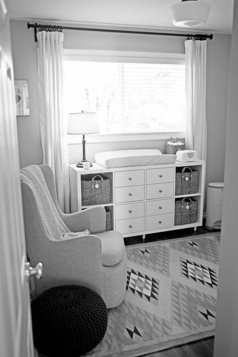 I like this changing table Changing Table Under Window, Changing Table In Master, Neutral Boy Nursery Changing Tables, Changing Table Distractions, White Changing Table Nursery, Kids Nursery Ideas, Modern Girl Nursery, Small Space Nursery, Baby Nursery Organization