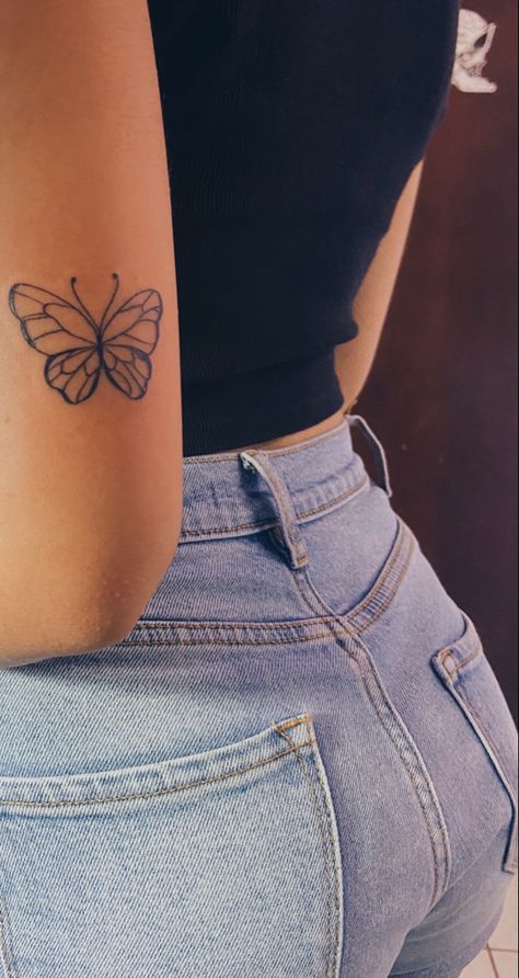 Butterfly Bum Tattoo, Butterfly Tatoos Woman, Butterfly Ribcage Tattoo, Wildlife Tattoo Women, Single Butterfly Tattoo, Hip Butterfly Tattoo, Thigh Tattoos Women Simple, Thigh Butterfly Tattoo, Butterfly Tattoo Hip