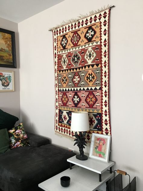 Boho Rug Wall Hanging, Vintage Rug Wall Hanging, Kilim Wall Hanging, Rug Design Ideas, Framed Rug, Indian Rug Wall Hanging, Wall Rugs, Classy Decorations, 3d Rug