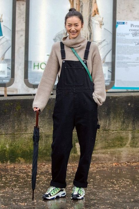 Outfits With Overalls, Overalls Outfit Fall, Overalls Outfit Winter, Black Overalls Outfit, Chic Overalls, Casual Outfits Men, Denim Overalls Outfit, Overalls Fall, Dungarees Outfits