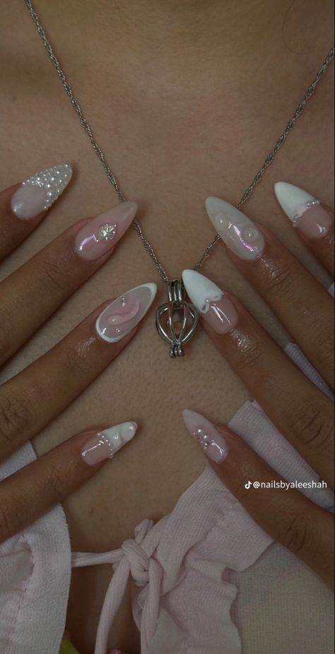 French Tip Pearl Nails, French Tip Pearl, Almond Nails French Tip, Hottest Summer Nails, Pink Tip Nails, Almond Nails French, Disney Acrylic Nails, Nails Trends, Pearl Nails