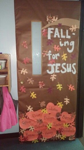 Fall Christian preschool door decorations Fall Classroom Door Christian, Fall Christian Door Decorations, Christian Fall Classroom Door Ideas, Preschool Door Decorations, Fall Classroom Door, Jesus Decor, Church Halloween, Preschool Door, Christian Preschool