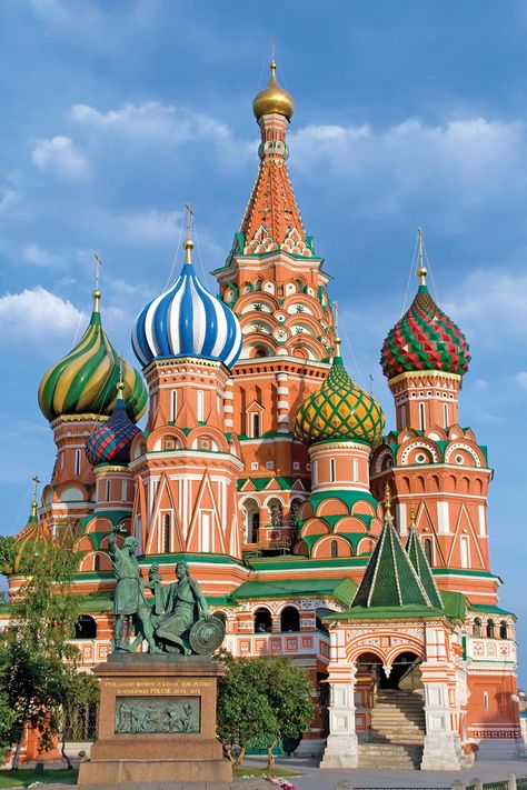 Famous Structures, Kremlin Palace, Moscow Art, Mary Art, St Basils Cathedral, Moscow Kremlin, St Basil's, Minecraft Inspiration, Russian Architecture