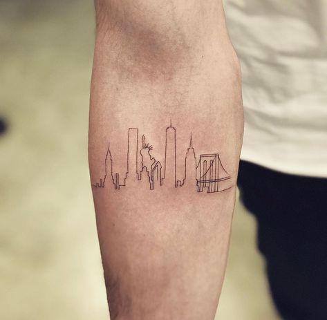 Manhattan Skyline Tattoo, Ny Skyline Tattoo, New York Skyline Tattoo, Nyc Skyline Tattoo, Tattoo New York, Sticker Sleeve, Skyline Tattoo, Ny Skyline, New York Tattoo