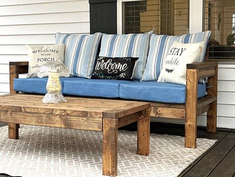 Diy Patio Bench, Bed For Girls Room, Patio Benches, Diy Bench Outdoor, Coffee Table Bench, 2x4 Furniture, Diy Upcycling, Free Woodworking Plans, Outdoor Diy Projects