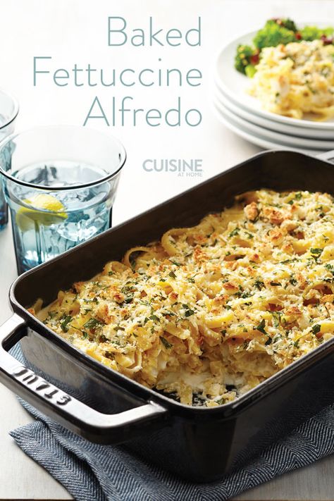 Baked Fettuccine Alfredo takes little effort to prepare and makes enough to feed a crowd. This recipe makes 6 servings in under an hour and a half. Baked Fettuccine, Lunch Dinner Recipes, Alfredo Recipes, Meatless Mains, Creamy Pumpkin Soup, Fresh Bread Crumbs, Fettuccine Alfredo Recipes, Pasta Meals, Cheesy Chicken Broccoli