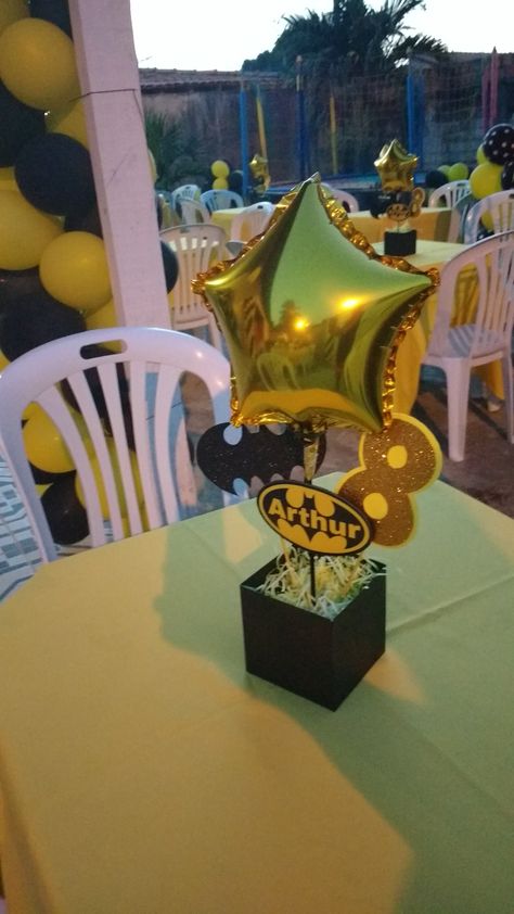 Batman Table Centerpiece, Batman Birthday Party Ideas Decoration, Batman Party Centerpieces, Batman Centerpieces, Batman Party Ideas, Baby Dedication Party, Batman Party Decorations, Batman Themed Birthday Party, Pusheen Birthday